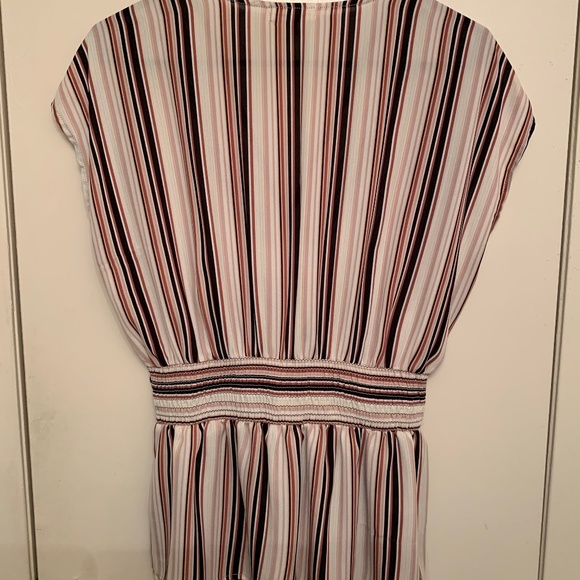 Max Studio Top - Picture 2 of 3